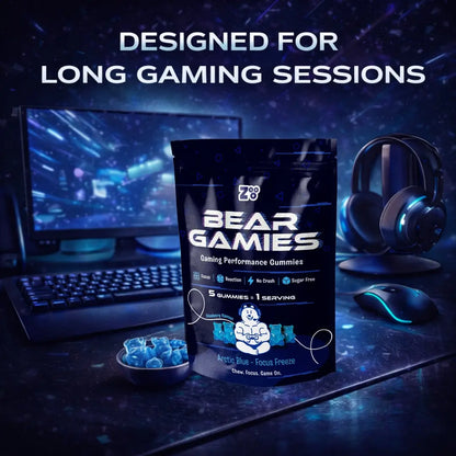BearGamies Gamer Mode creatine gummies voor gamers met gaming setup en Arctic Blue smaak, ontworpen voor lange gaming sessies.