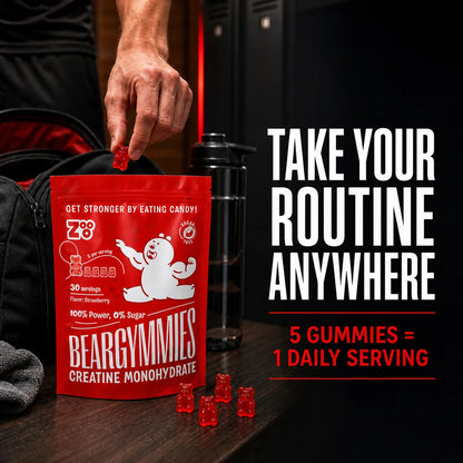 Beargymmies Performance+ creatine gummies naast een sporttas voor een eenvoudige dagelijkse routine